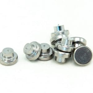 Keyhole Studs
